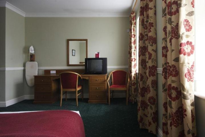 Tralee Benners Hotel الغرفة الصورة